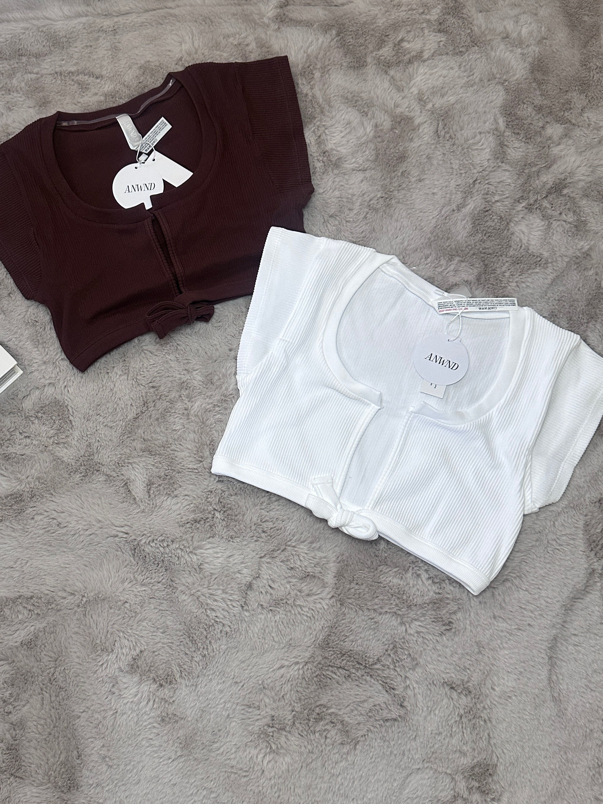 Blusa corta de amarrar