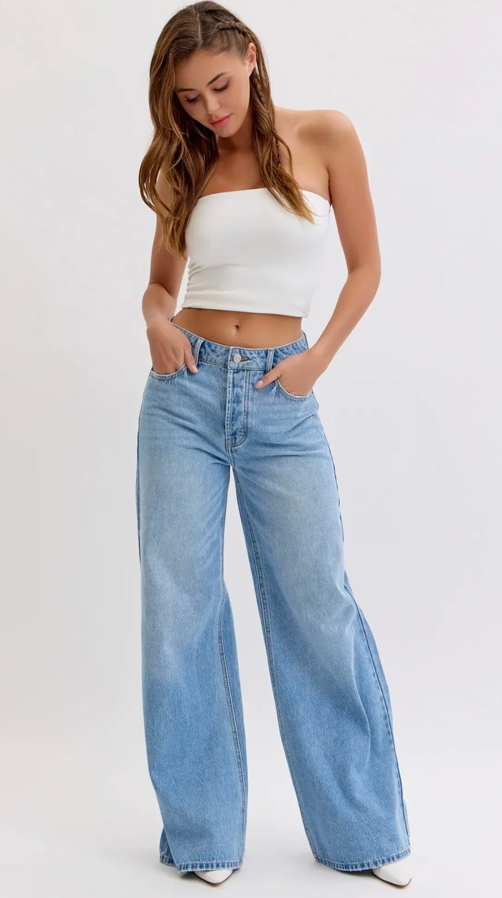 JEANS DE PIERNA ANCHA CELLO