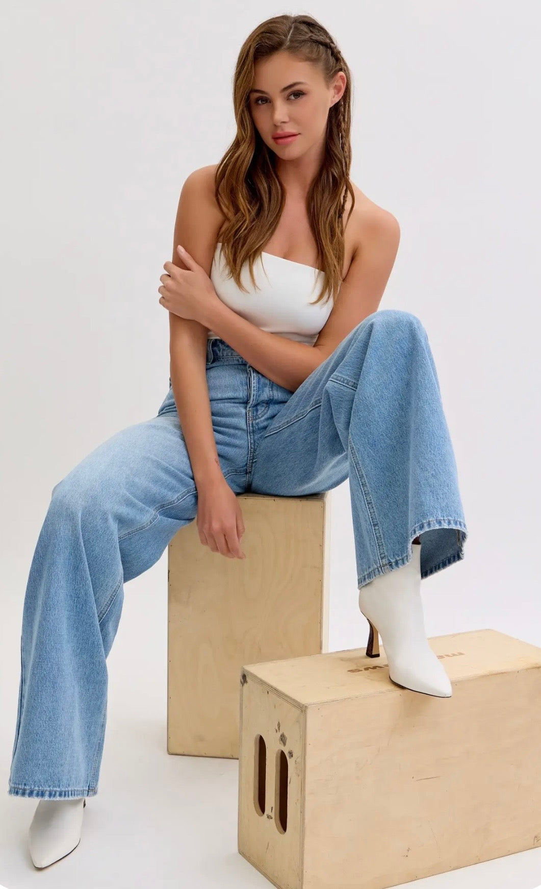 JEANS DE PIERNA ANCHA CELLO