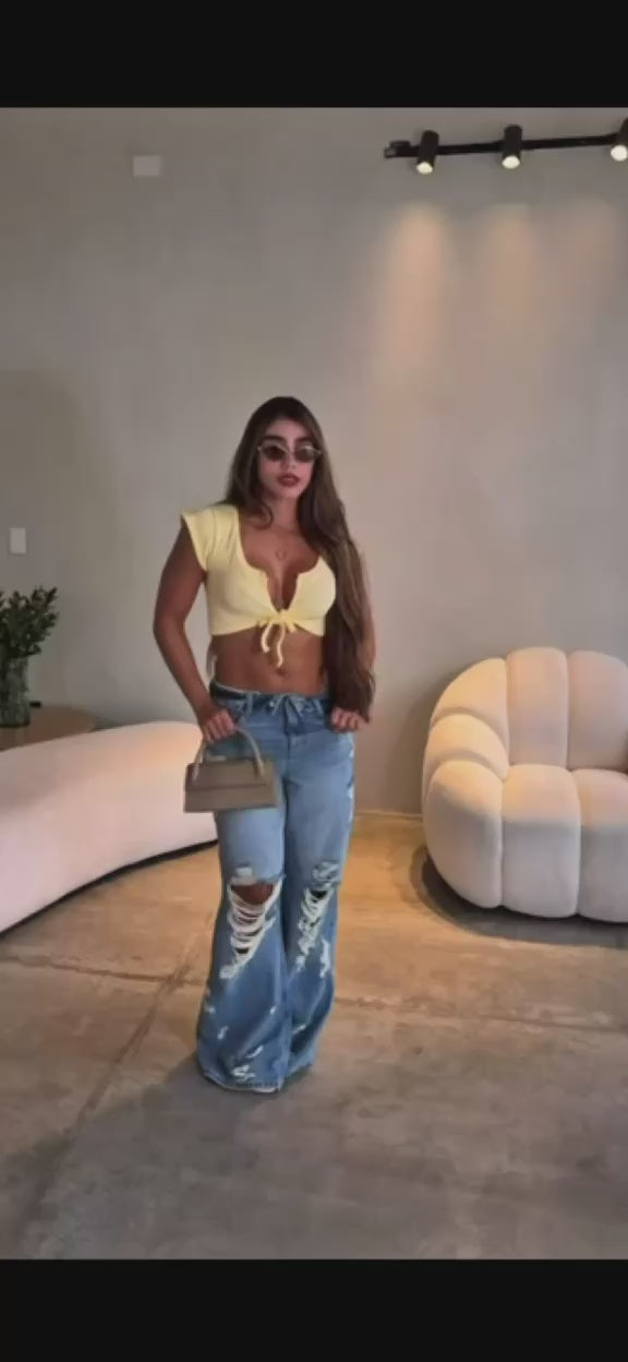 Blusa corta de amarrar
